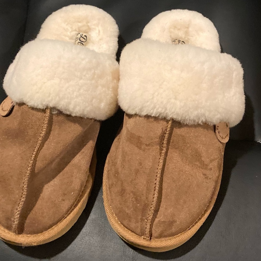 Dearfoams deluxe slide on shoes